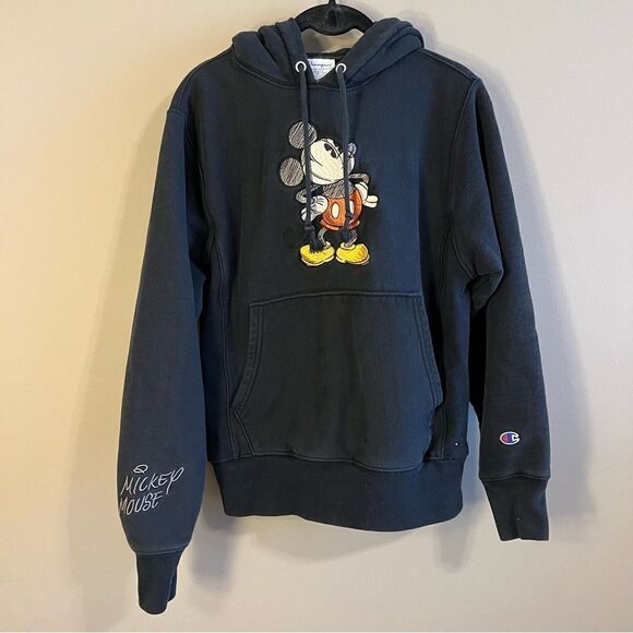 ✨ Champion Disney Black Mickey Mouse Embroidered Hoodie Small - Picture 1 of 11
